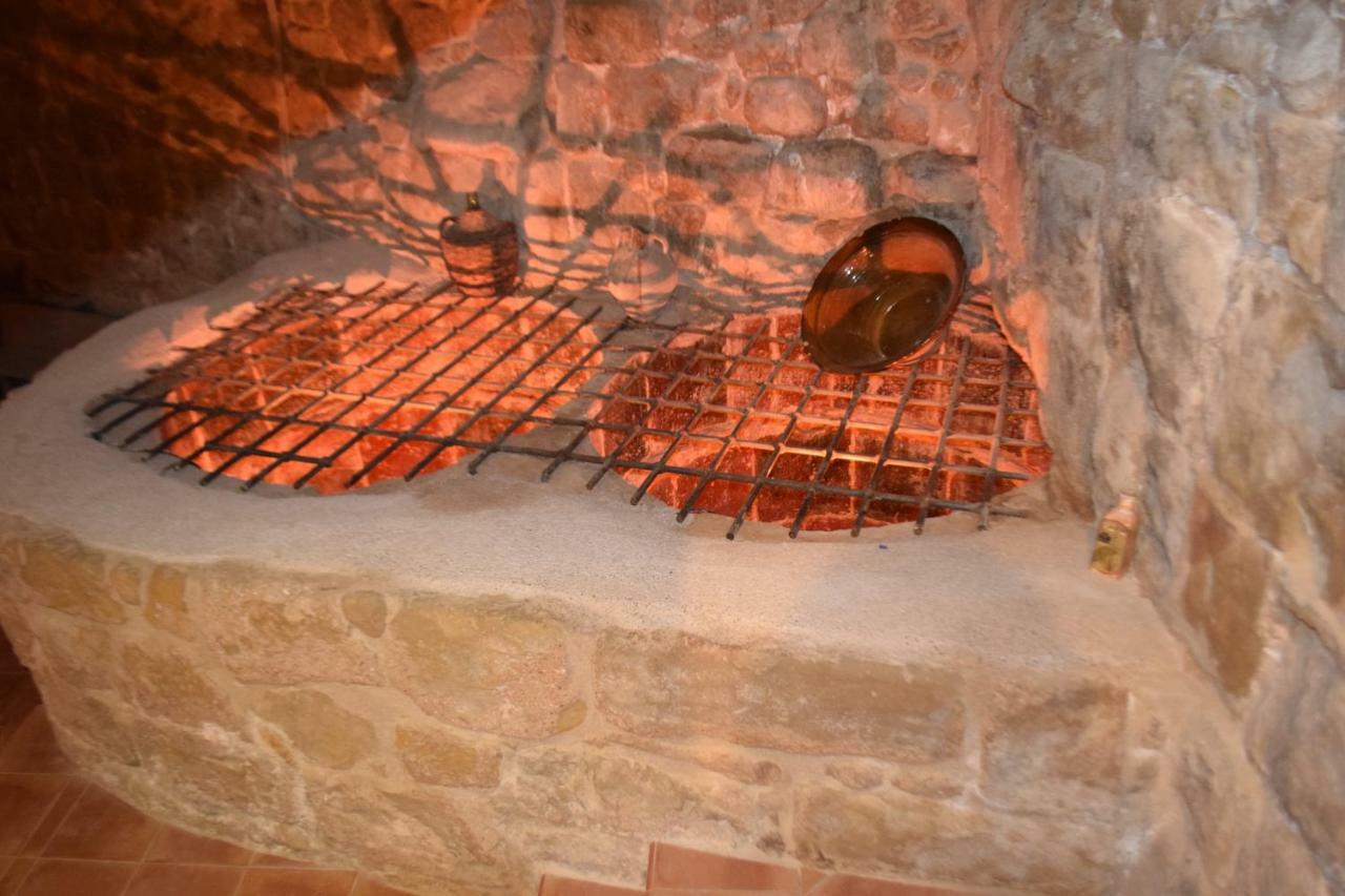 Apartamentos La Muralla Horta de Sant Joan Dış mekan fotoğraf