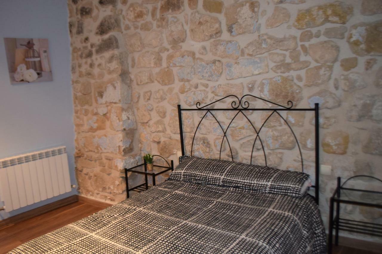 Apartamentos La Muralla Horta de Sant Joan Dış mekan fotoğraf